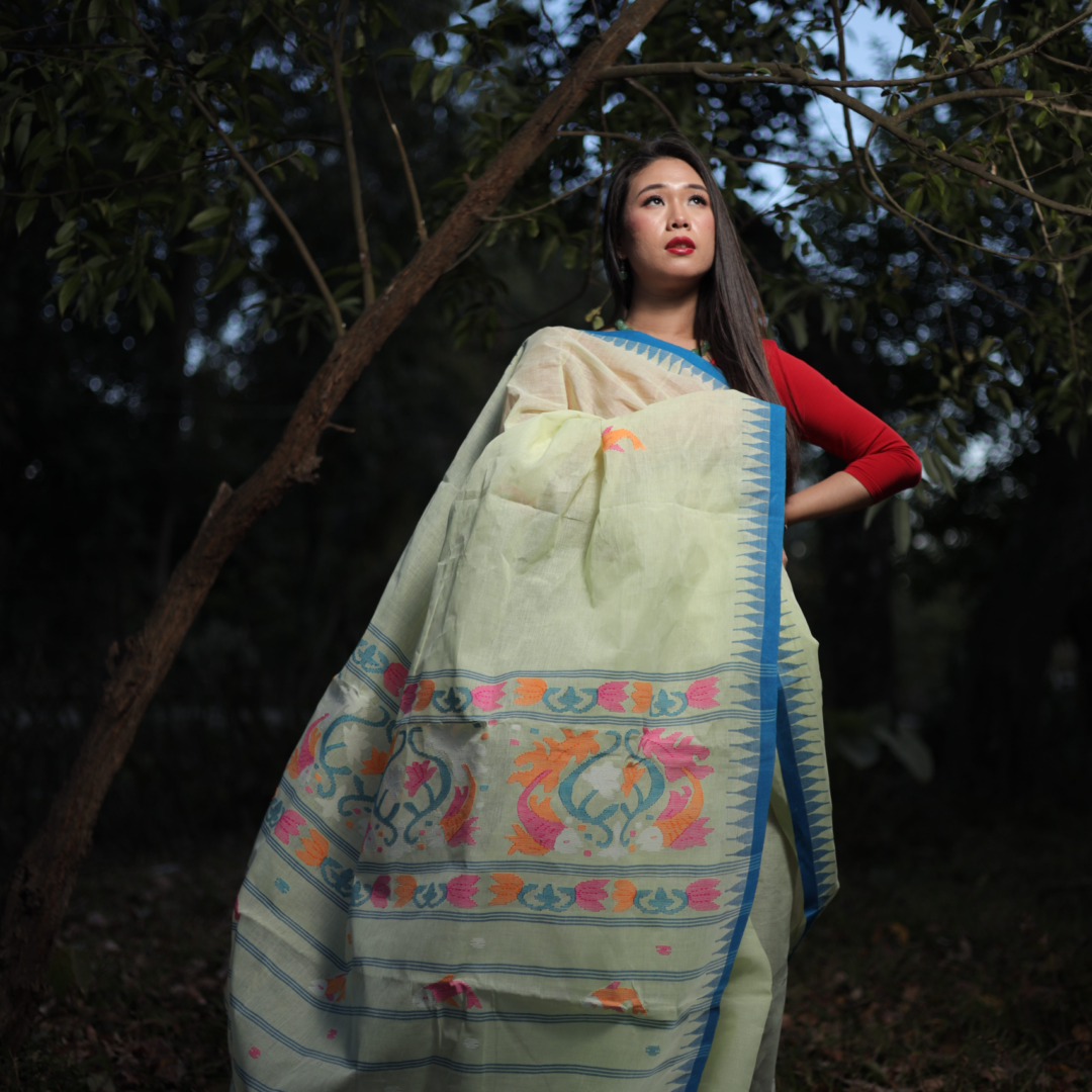 Pure Cotton Wangkhei Saree in Soft Lime Green with Blue Border