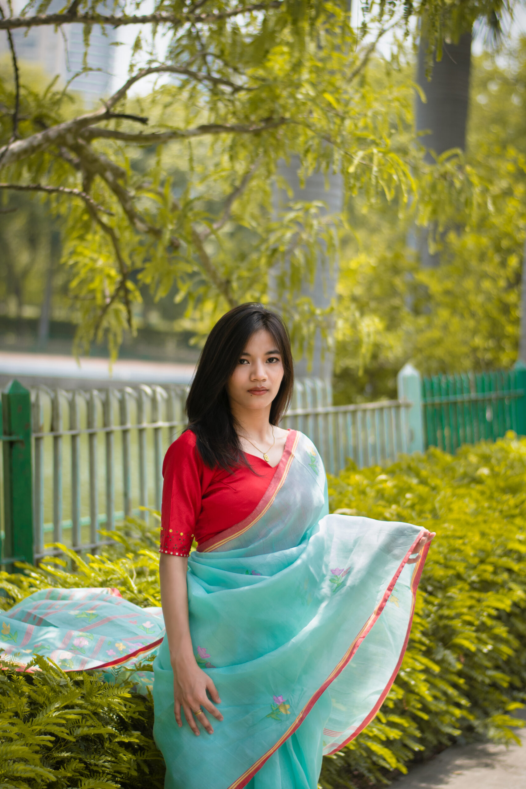 Icy Aqua blue colour saree with red border - Image 2