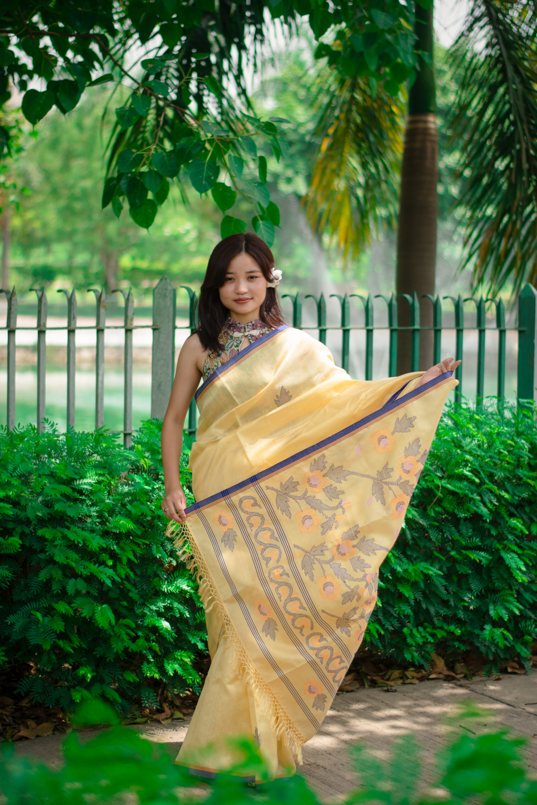 Sand Gold Pure Mulberry Saree with Deep blue Border - Image 3