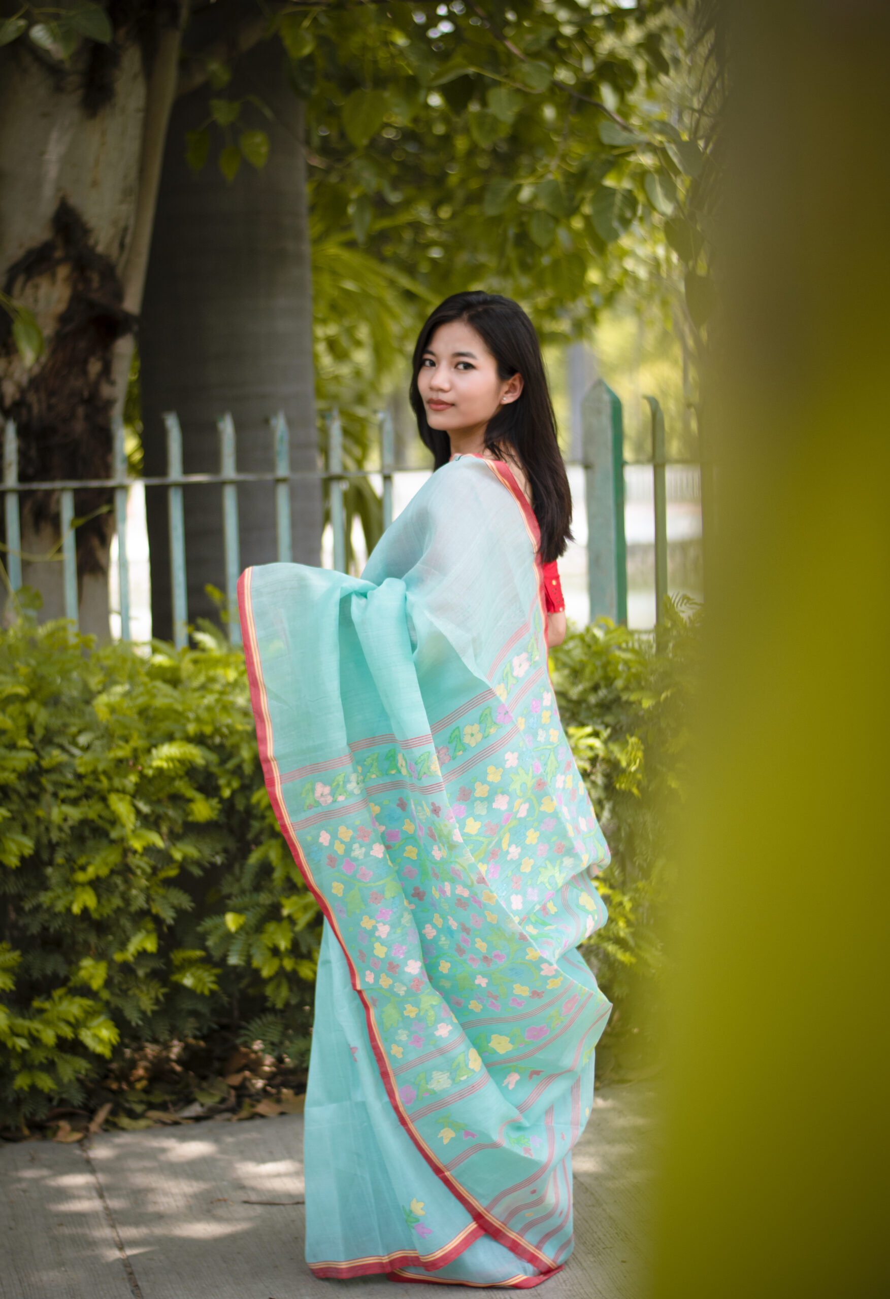 Icy Aqua blue colour saree with red border - Image 4