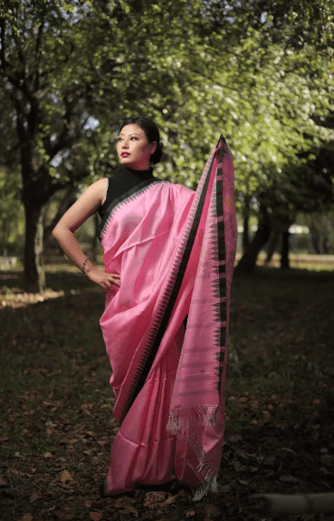 Rosé Dusk Moirangphee – Mulberry Silk Saree in Pink & Charcoal Grey - Image 2
