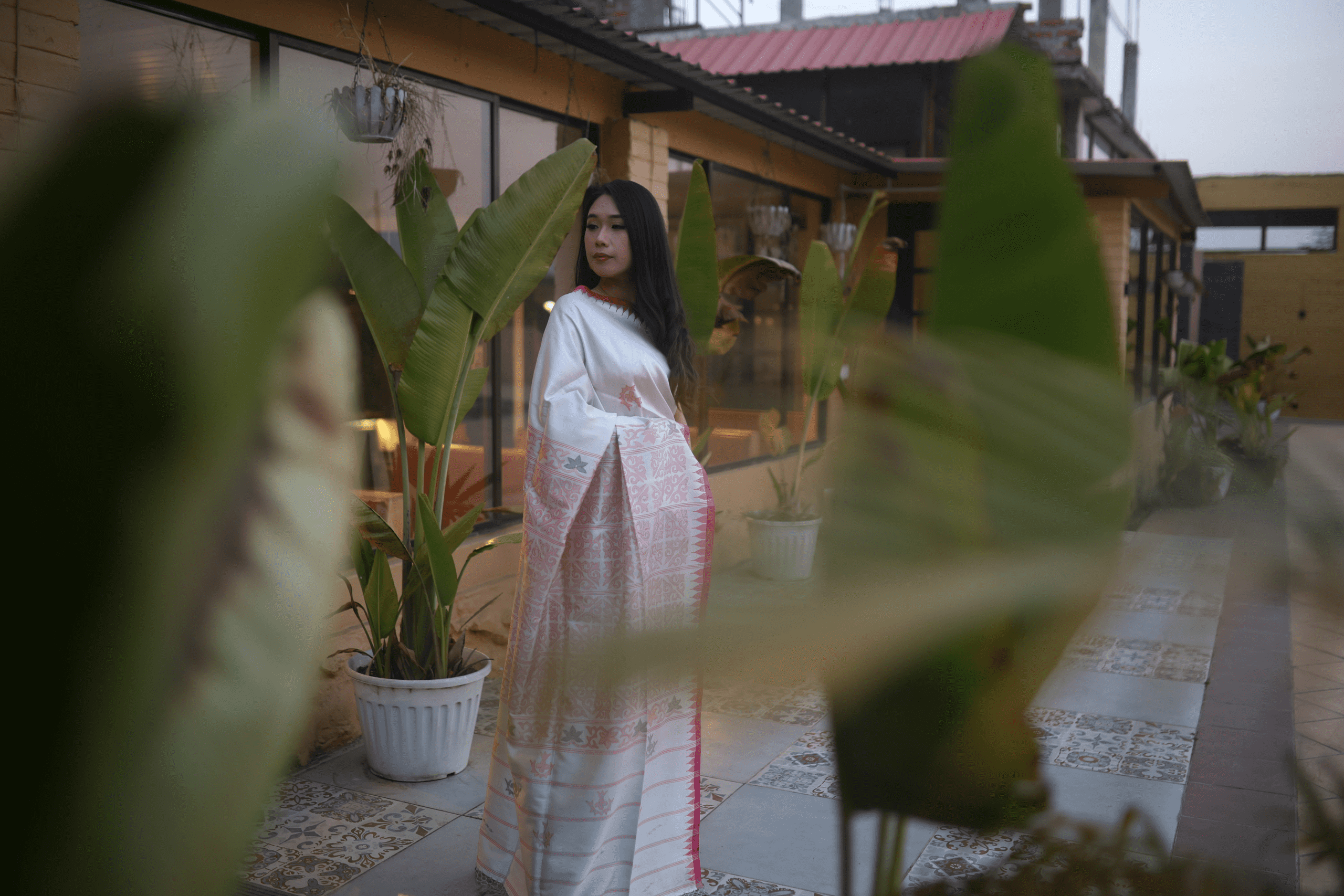 Lustrous Mulberry Soft Silk Saree in Pink and Soft Green - Image 3