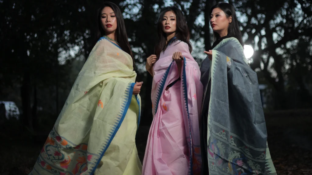 Supporting Handloom Artisans: Empowering Traditional Weavers | WeaveRootsByMedhabati